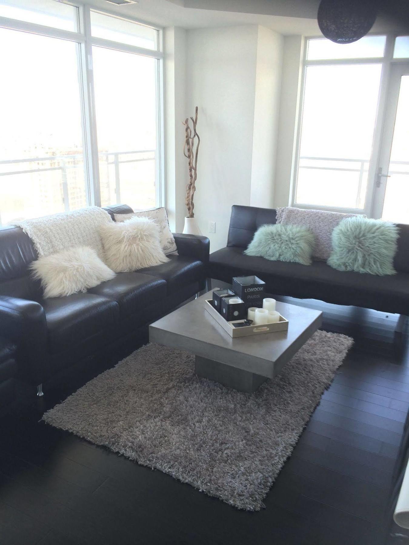 Square One Fully Furnished Suite Mississauga Exterior photo