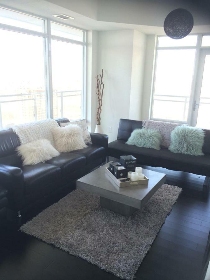 Square One Fully Furnished Suite Mississauga Exterior photo